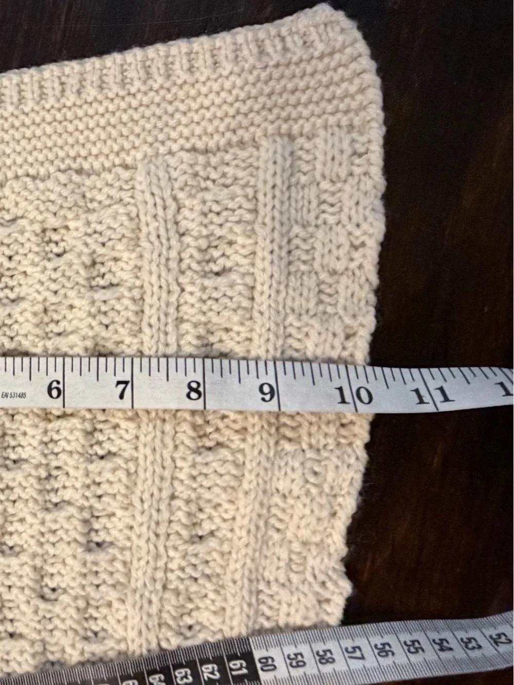 NWT ✨ Merino wool  Cream Cable Knit Women's scarf and mitten set unisex